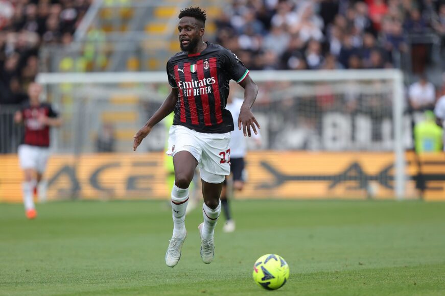 AC Milan intenta deshacerse de exdelantero de Liverpool con alto salario