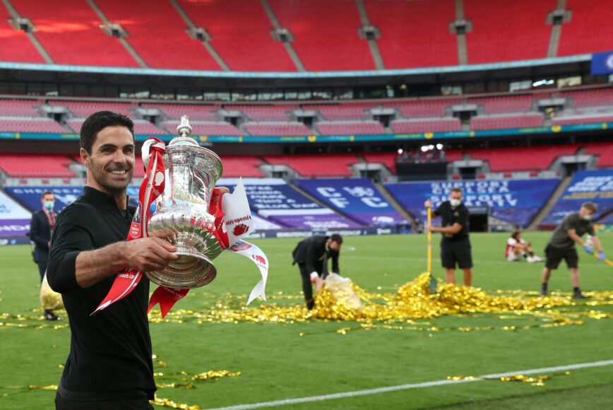 Barcelona podría buscar a Mikel Arteta, Arsenal espera más trofeos con él