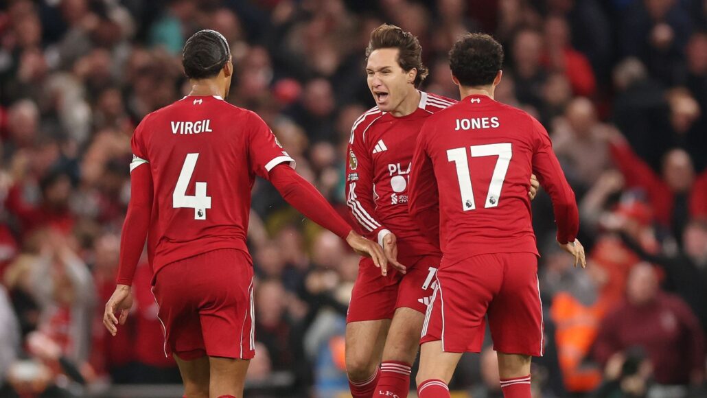 Federico Chiesa promete ser el líder del Liverpool tras racha de derrotas