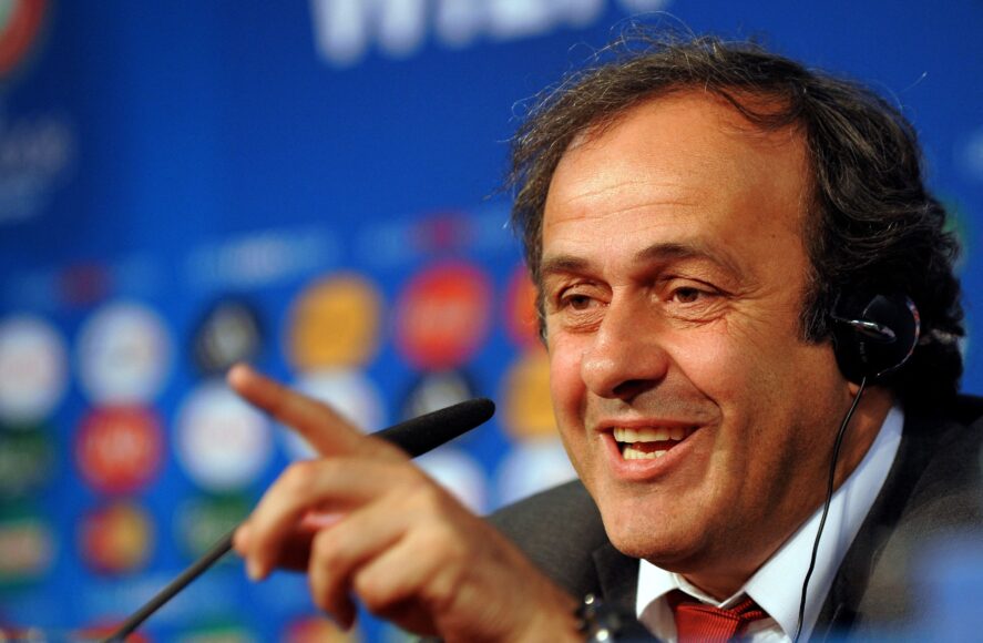Kenan Yildiz en la posición equivocada en Juventus, alerta Platini sobre tendencia