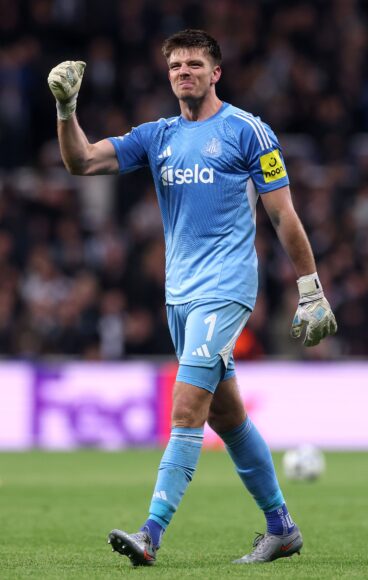 Anthony Gordon brilla en la Champions League: Newcastle derrota a Benfica