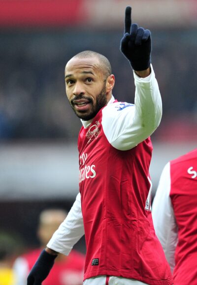Saka revela mensaje de Thierry Henry tras anotar en su 200° partido en Premier