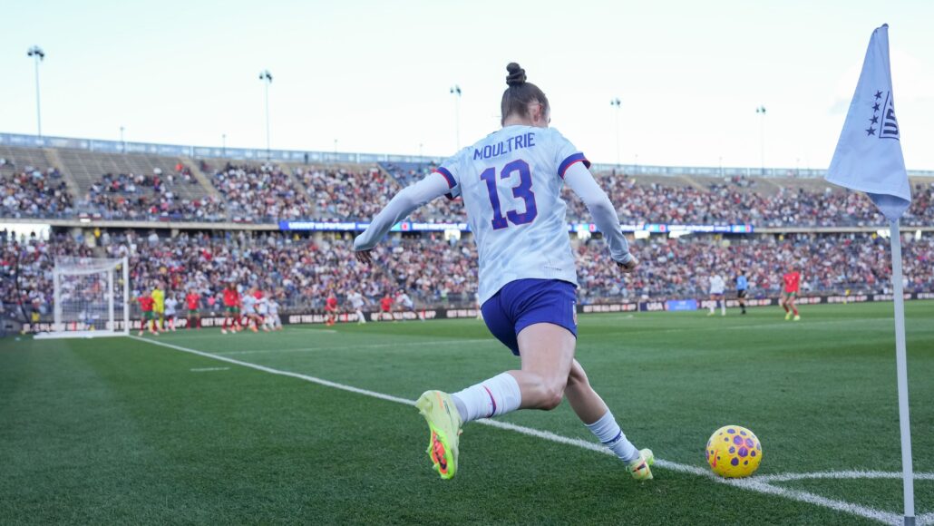 Emma Hayes impulsa a joven selección mientras Moultrie y Yohannes destacan en victoria