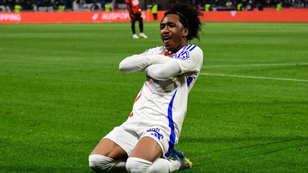 Estrella de Estrasburgo recibe suspensión severa por lesión a Malick Fofana