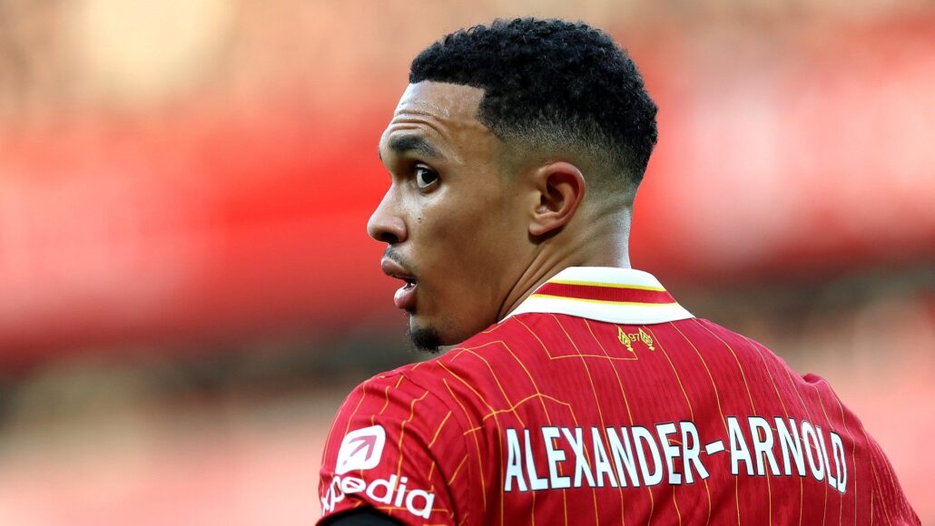 Carragher reconoce la falta de Alexander-Arnold en medio de problemas de Wirtz