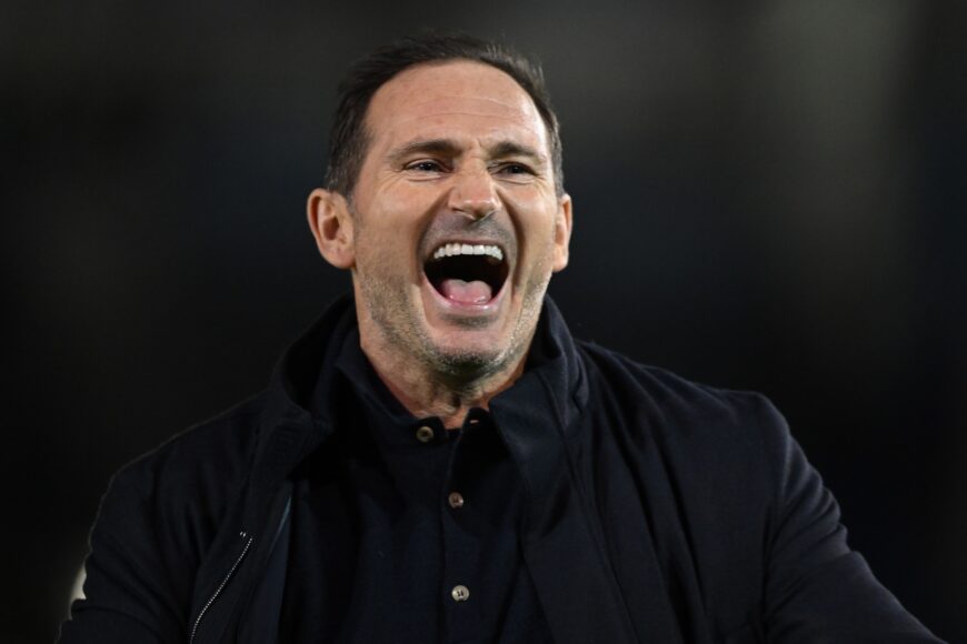 Frank Lampard deja de lado su rol de Grim Reaper por duelo con Wrexham