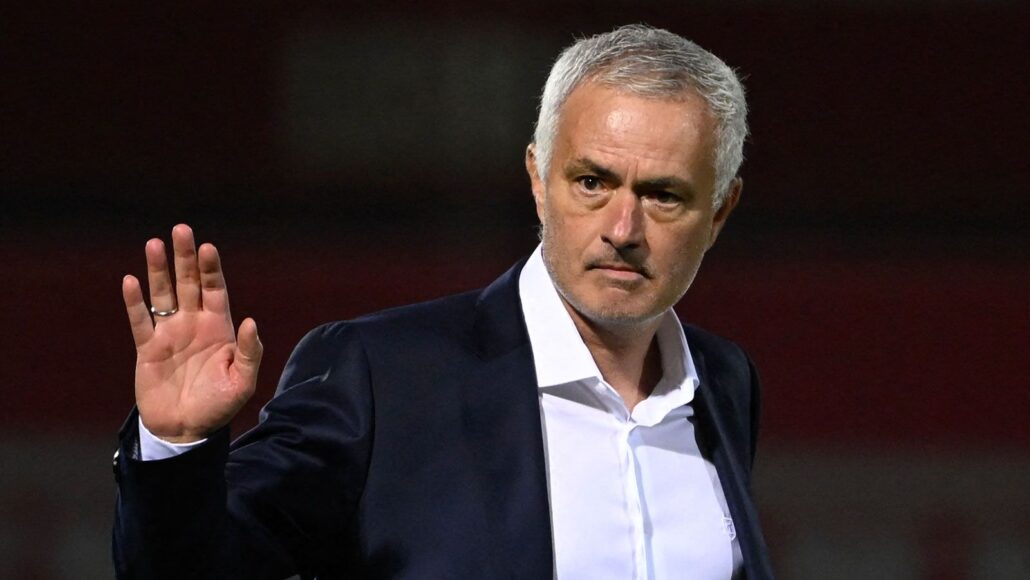 Mourinho señala crisis de autoestima en cinco jugadores del Benfica ante Porto
