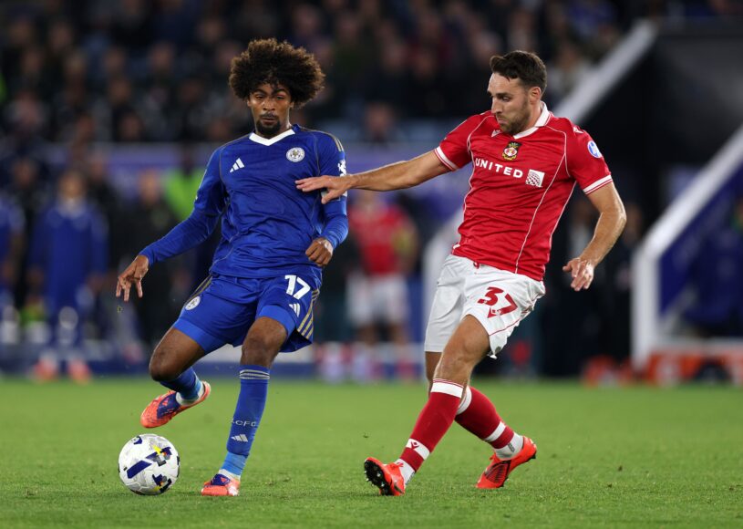 Broadhead brilla en empate notable de Wrexham contra Leicester, ex-campeón