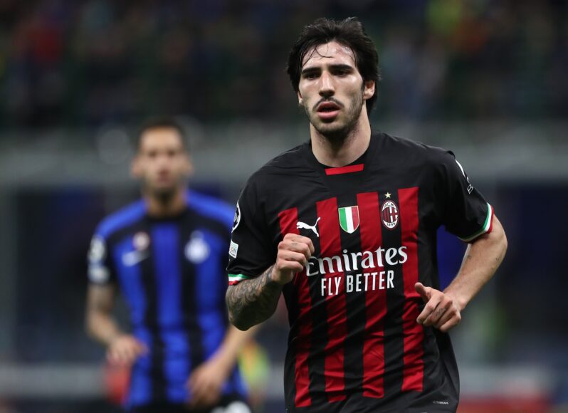 Sandro Tonali no cierra la puerta a regresar a la Serie A mientras encuentra equilibrio en Newcastle