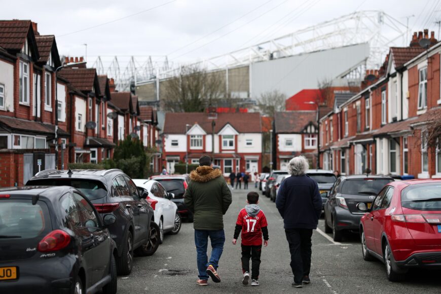 Sin estadio, sin terreno, sin dinero: nuevos desafíos para el nuevo Man Utd