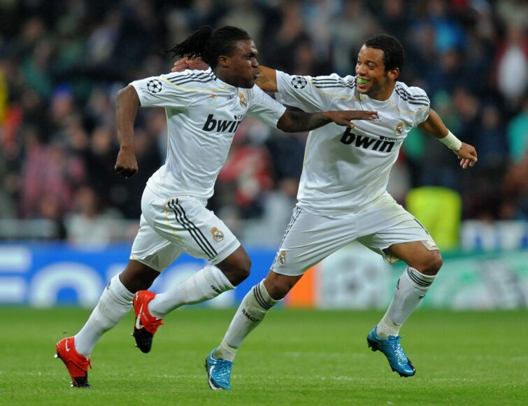 Royston Drenthe sufre un derrame cerebral a los 38 años y es hospitalizado
