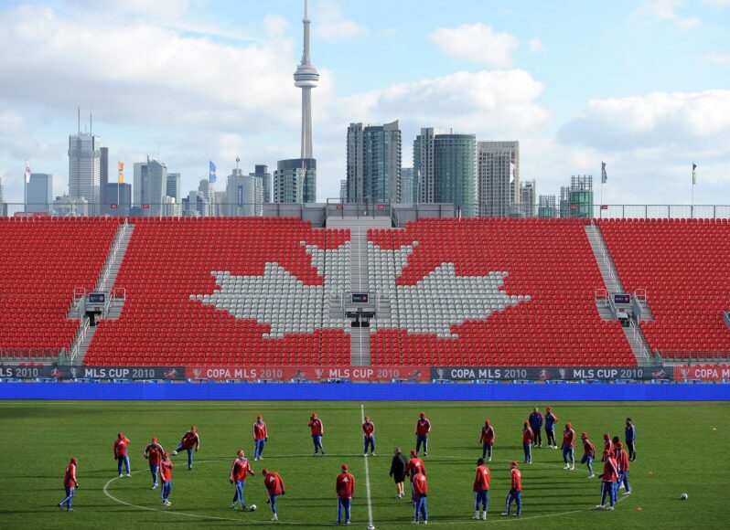 Guía del Estadio BMO Field: Entradas, cómo llegar, alojamiento y más para el Mundial 2026
