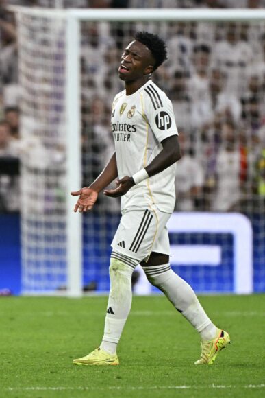 Vinicius Jr criticado por quejarse y ofender a Xabi Alonso tras El Clásico