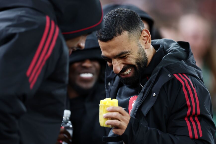 Salah en declive: Liverpool juega con 10 hombres sin goles del egipcio