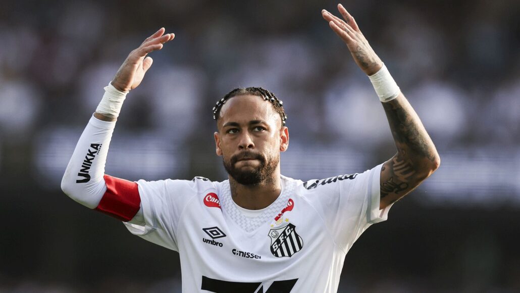 Santos suspende negociaciones por contrato con Neymar por nuevos problemas