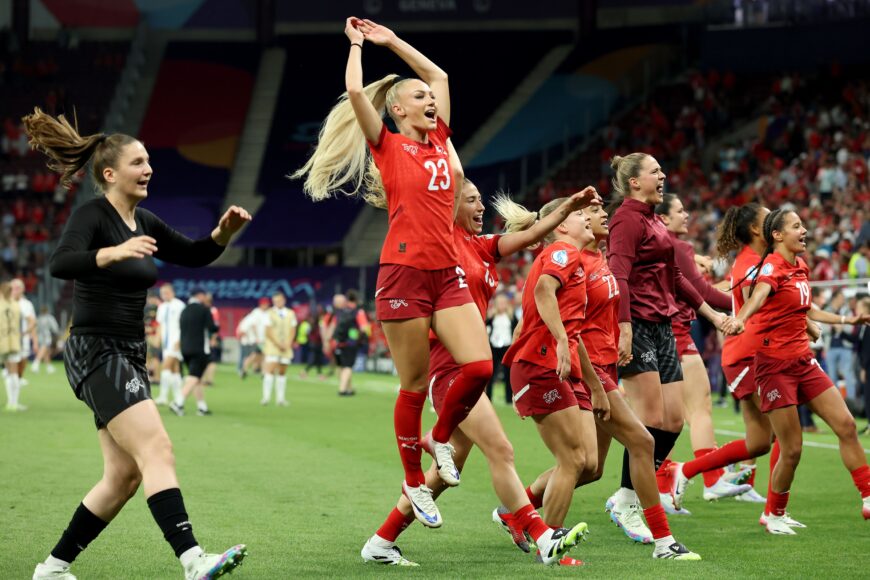 Alisha Lehmann y Johan Djourou: VAR resuelve disputa entre estrellas suizas