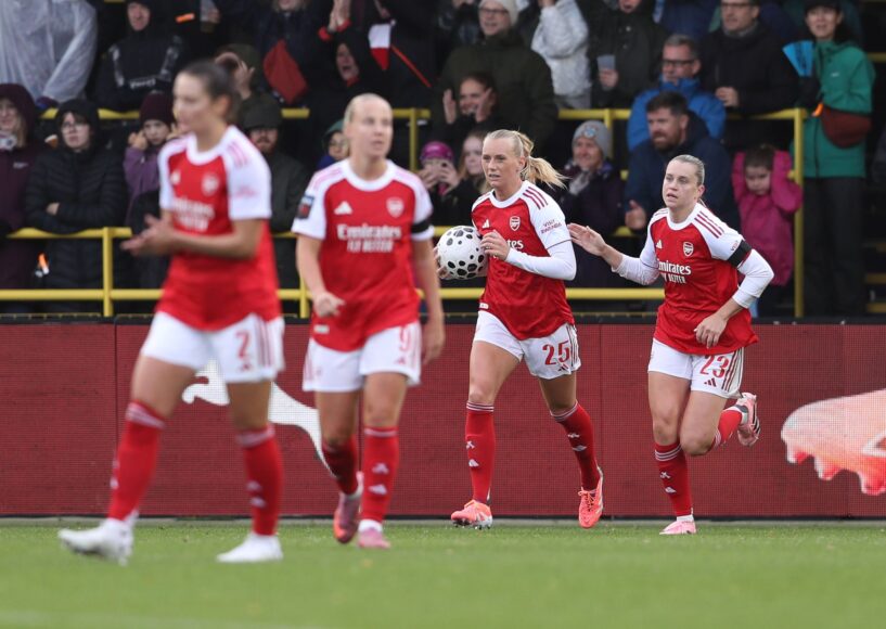Chloe Kelly responde con ingenio a un fan del Man City tras derrota del Arsenal