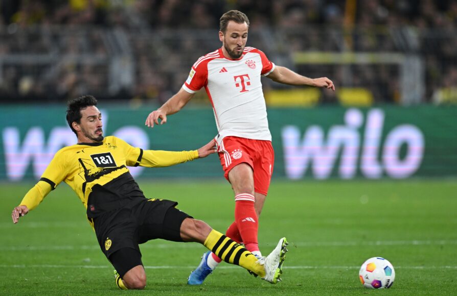 Harry Kane sorprende a Mats Hummels, necesita una celebración más épica