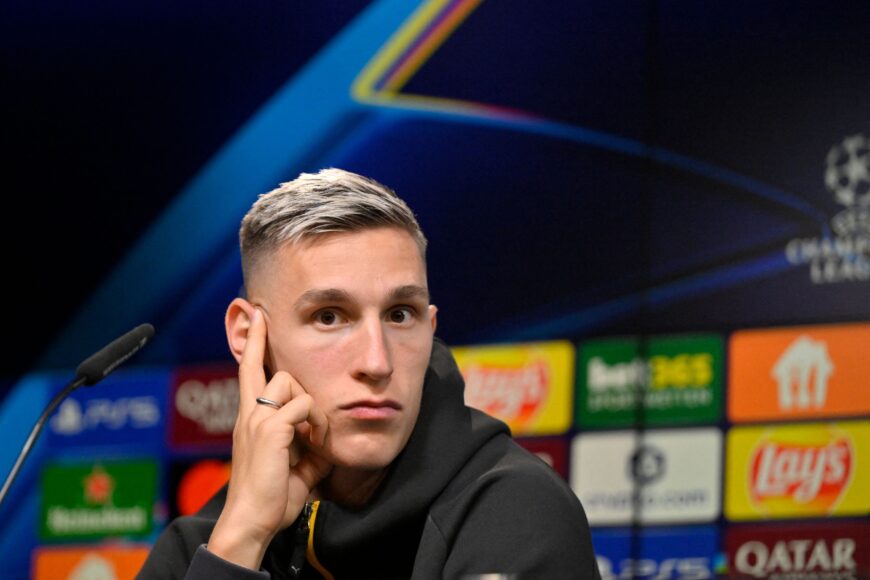 Extensión de contrato de Upamecano vital para Bayern, dice director sobre Schlotterbeck