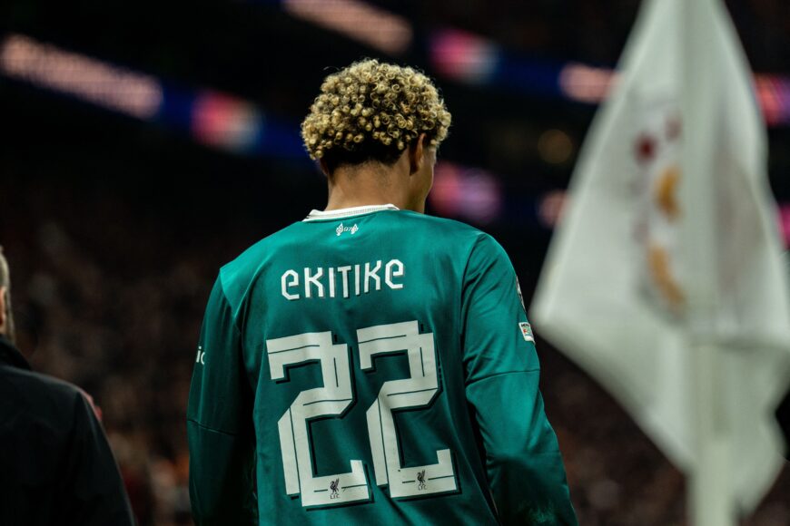 Hugo Ekitike habla de su transferencia al Liverpool y su relación con Salah