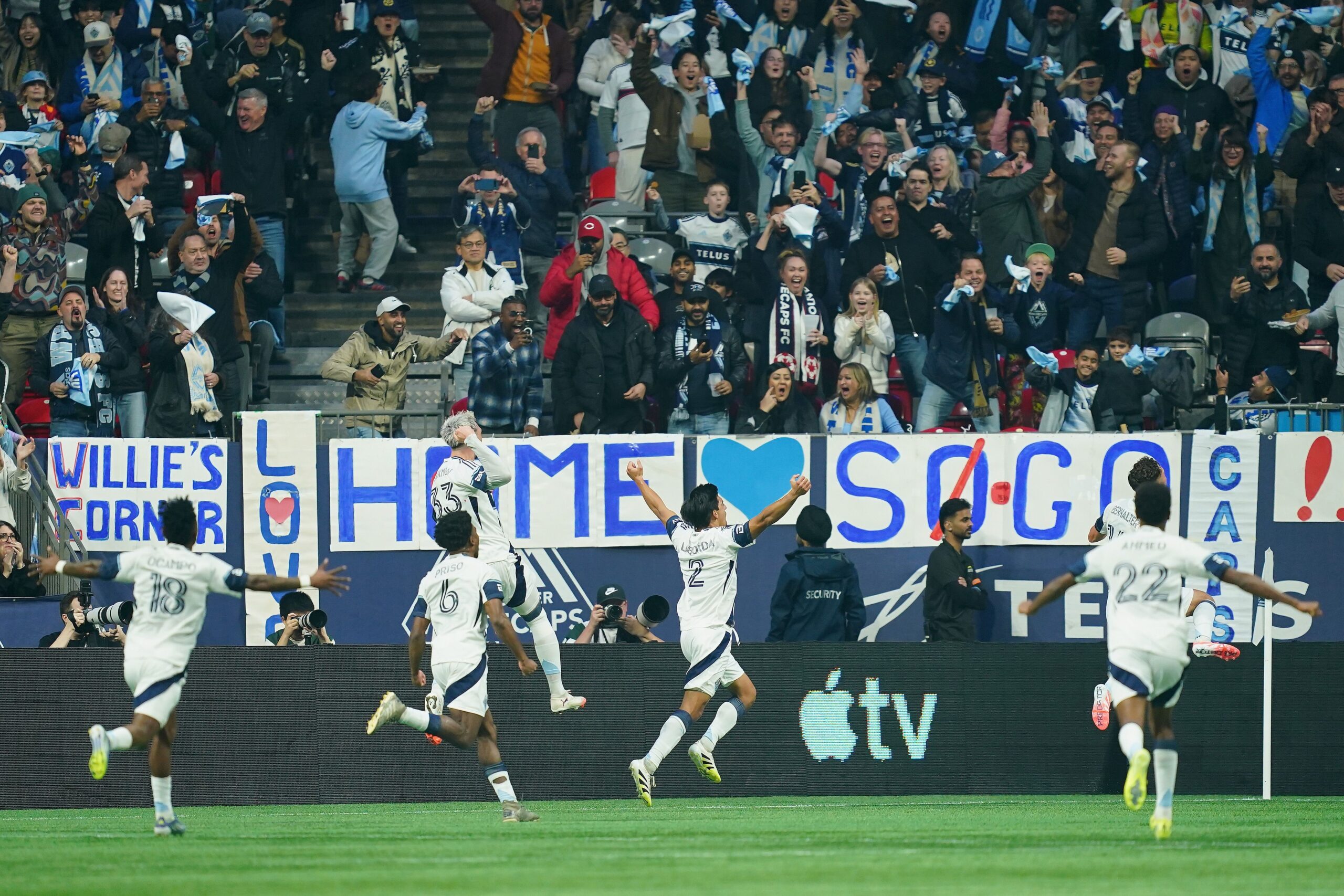 Vancouver Whitecaps supera a LAFC en penales y avanza en los playoffs de MLS