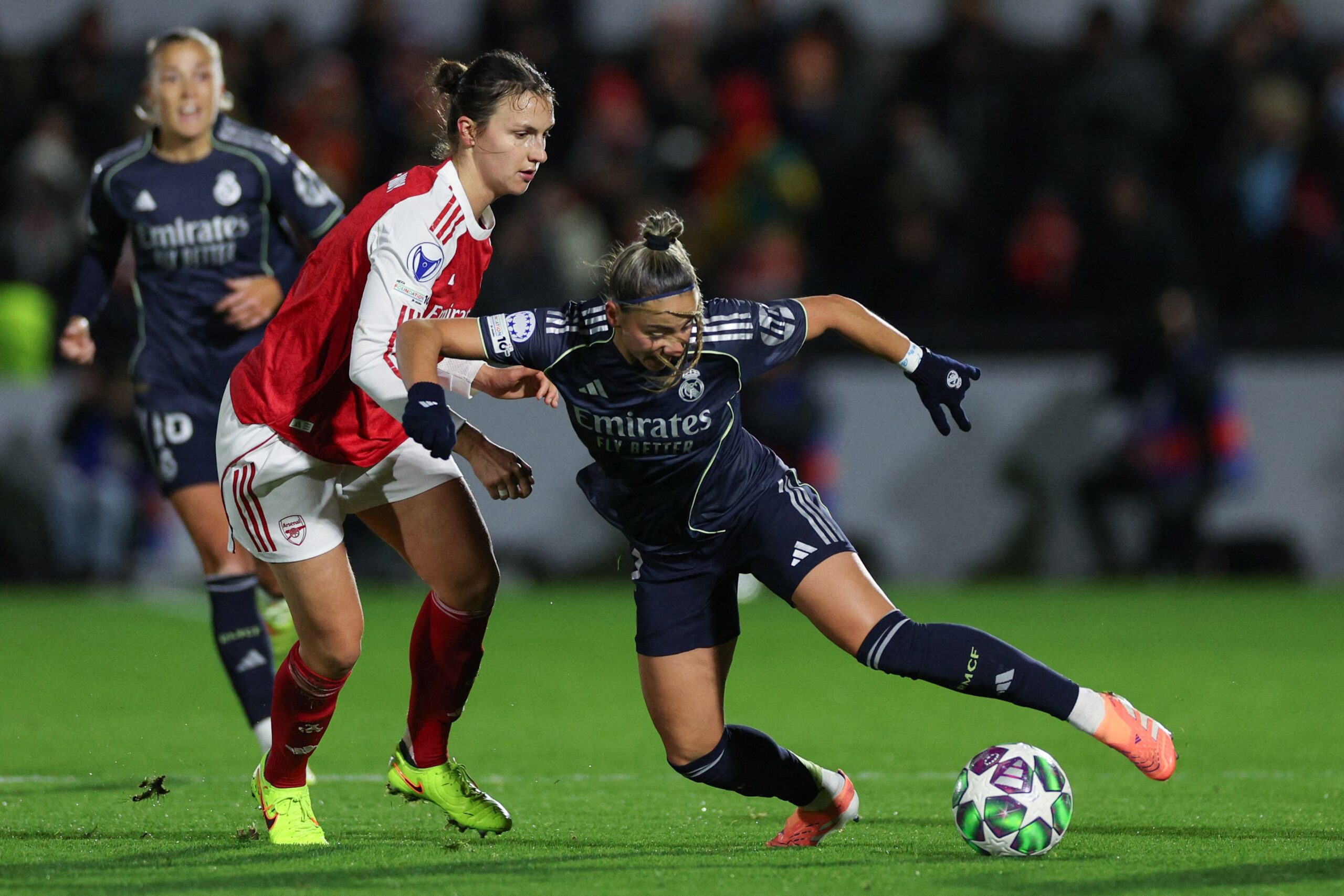 Jugadoras del Arsenal: Russo brilla con doblete y Kelly destaca en la victoria