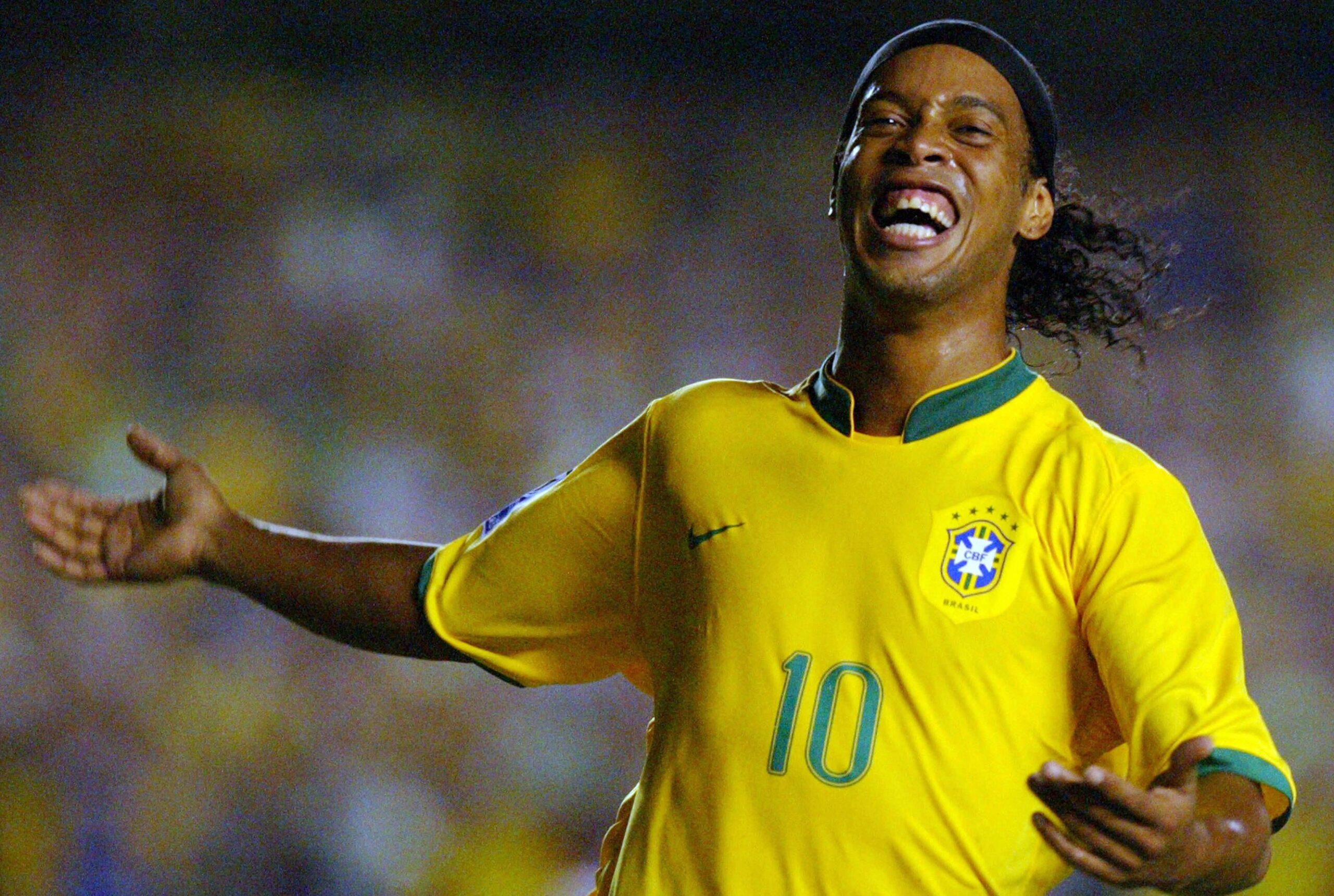 Ronaldinho’s Son: Sin Presión para Seguir los Pasos de su Padre en EFL