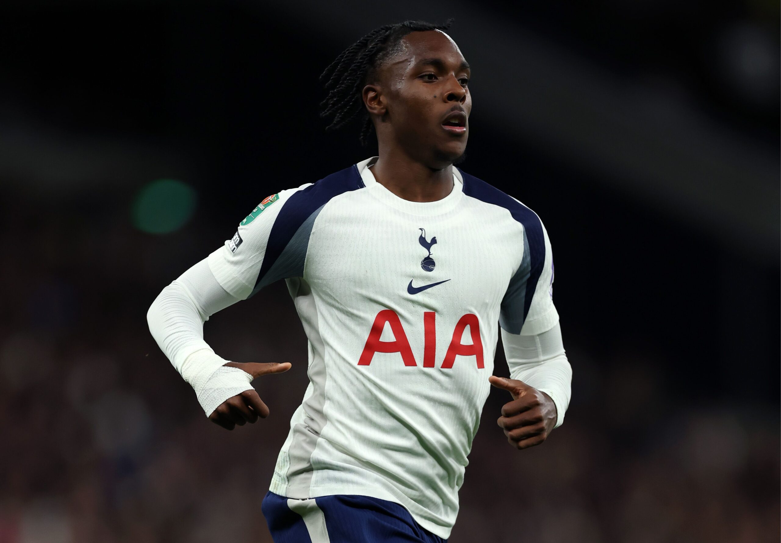 Roma busca fichar a Mathys Tel en enero tras dificultades de Tottenham