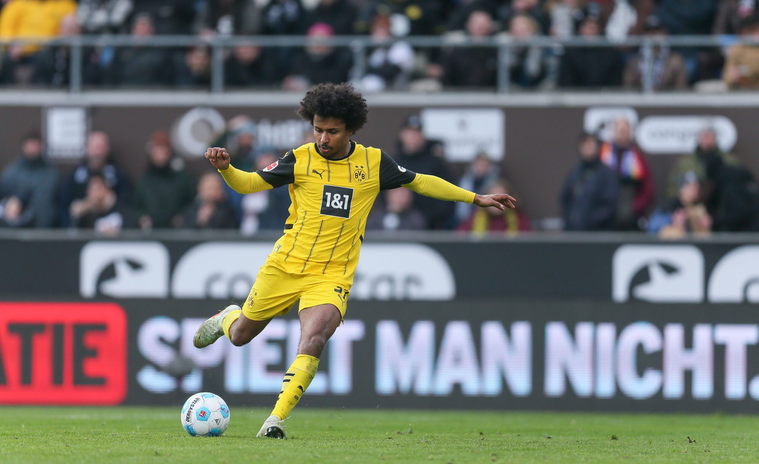 Man Utd interesado en Karim Adeyemi de Borussia Dortmund con Jorge Mendes