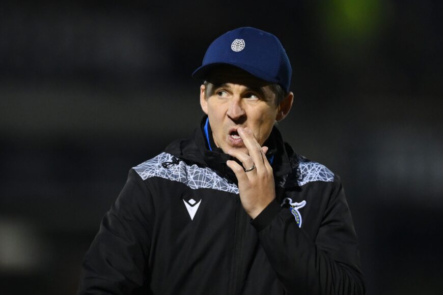 Exfutbolista de la Premier League Joey Barton culpable de mensajes ofensivos