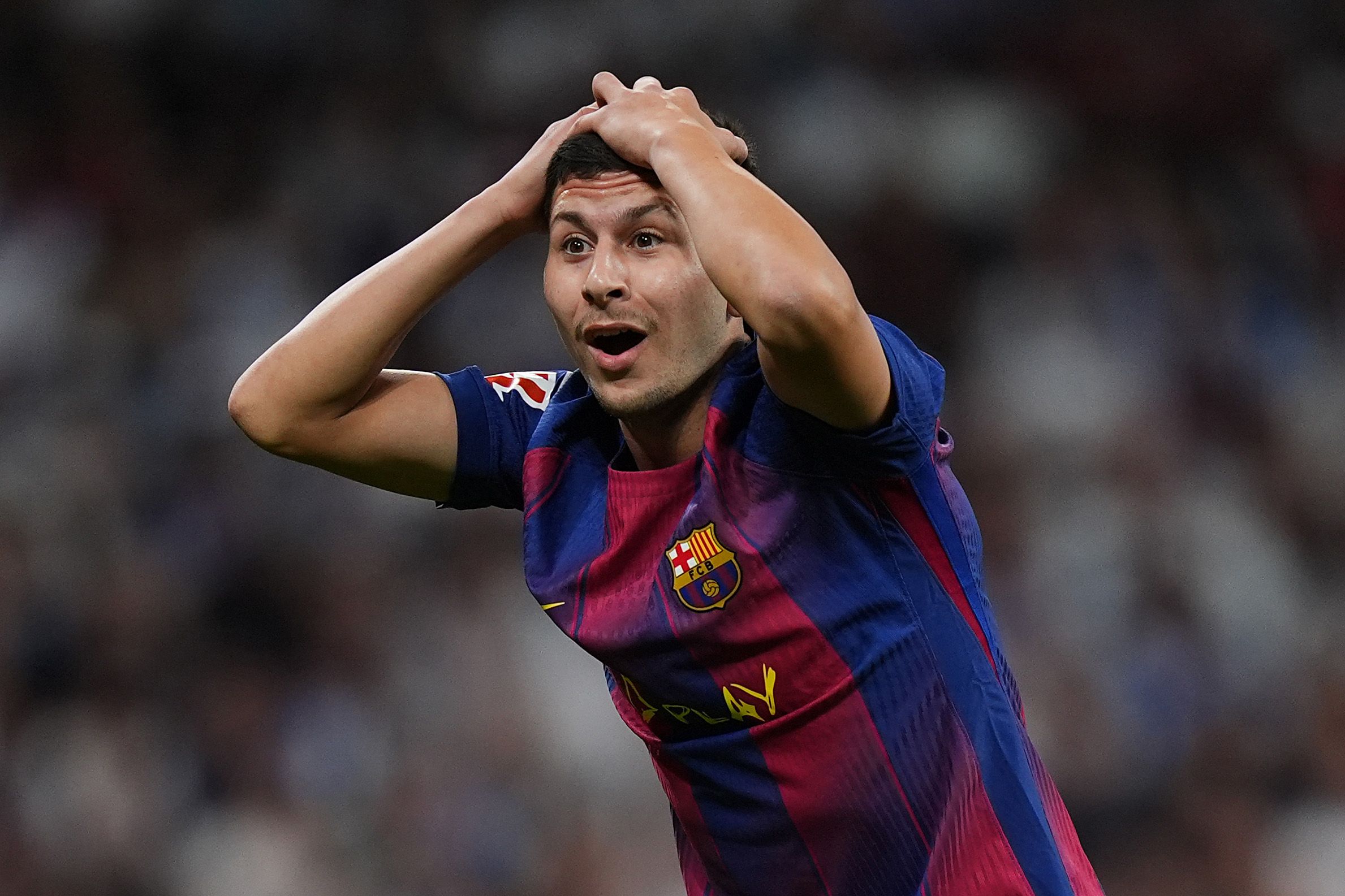 Roony Bardghji niega salida del Barcelona en enero: ‘Me siento genial’