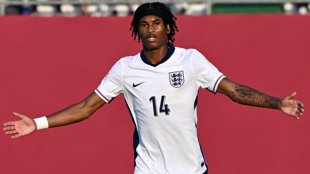 Reigan Heskey brilla y lleva a Inglaterra a la victoria en el Mundial Sub-17