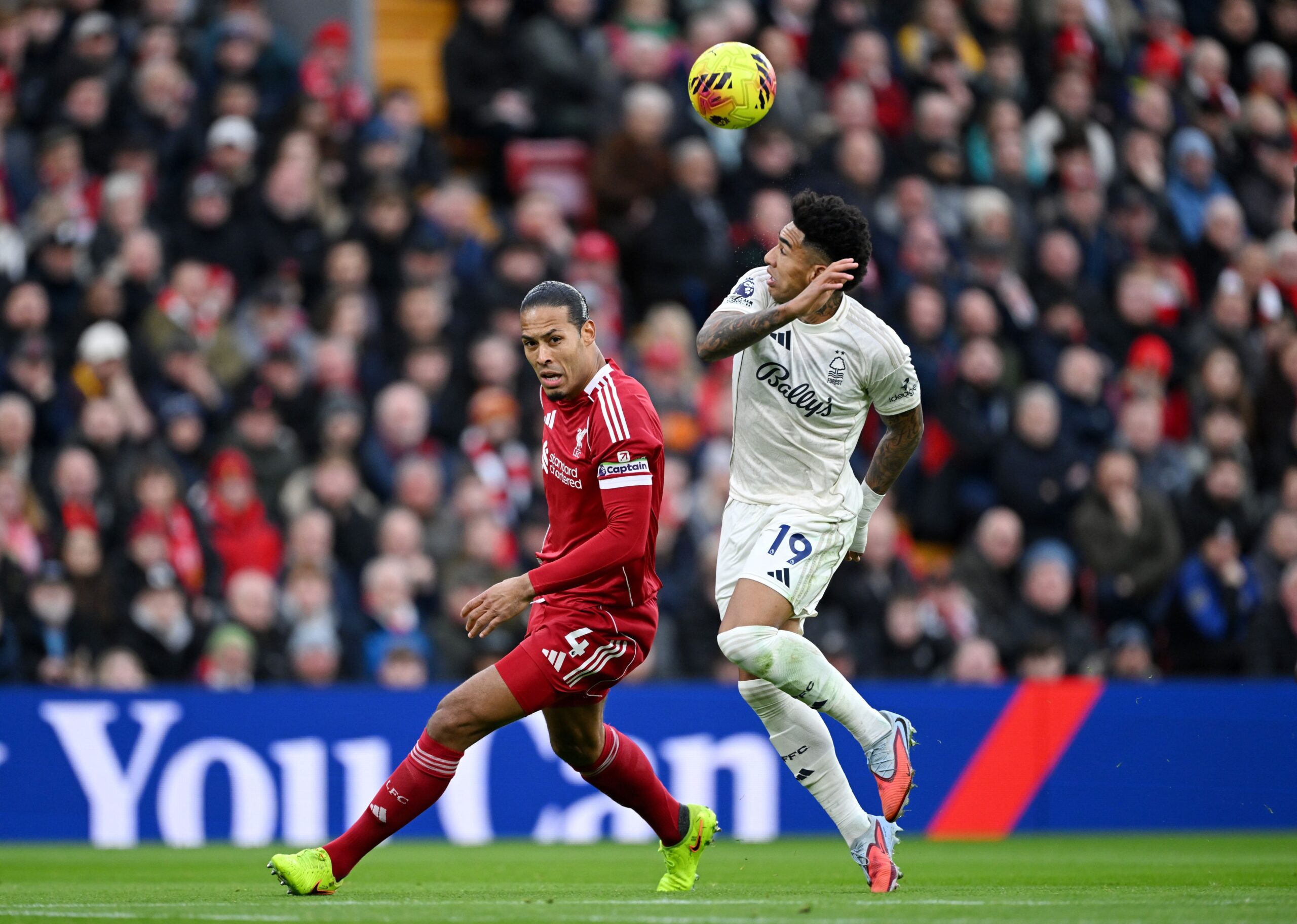 Controversia en Anfield: Gol de Nottingham Forest y la furia de Igor Jesus