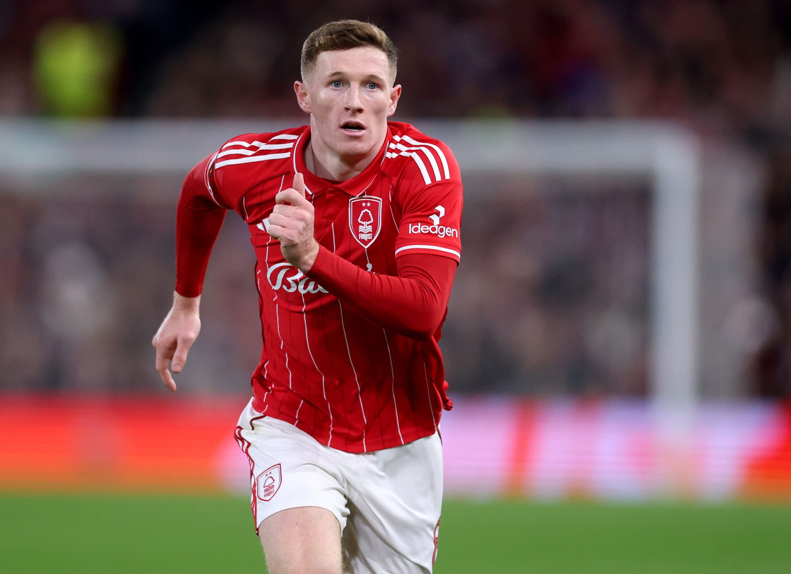 Man City, Man Utd y Liverpool luchan por estrella de la Premier League por £100M