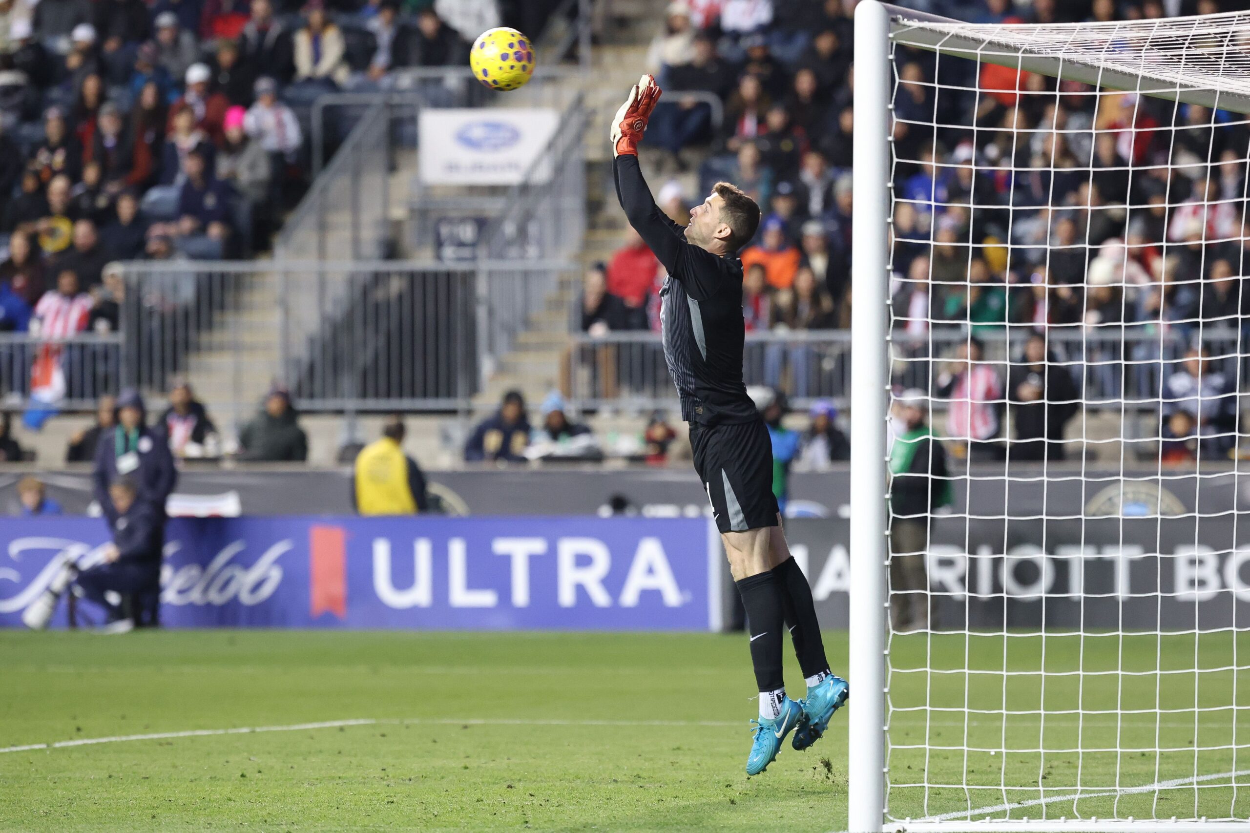 Donovan destaca la evolución del USMNT bajo Pochettino tras victoria 2-1