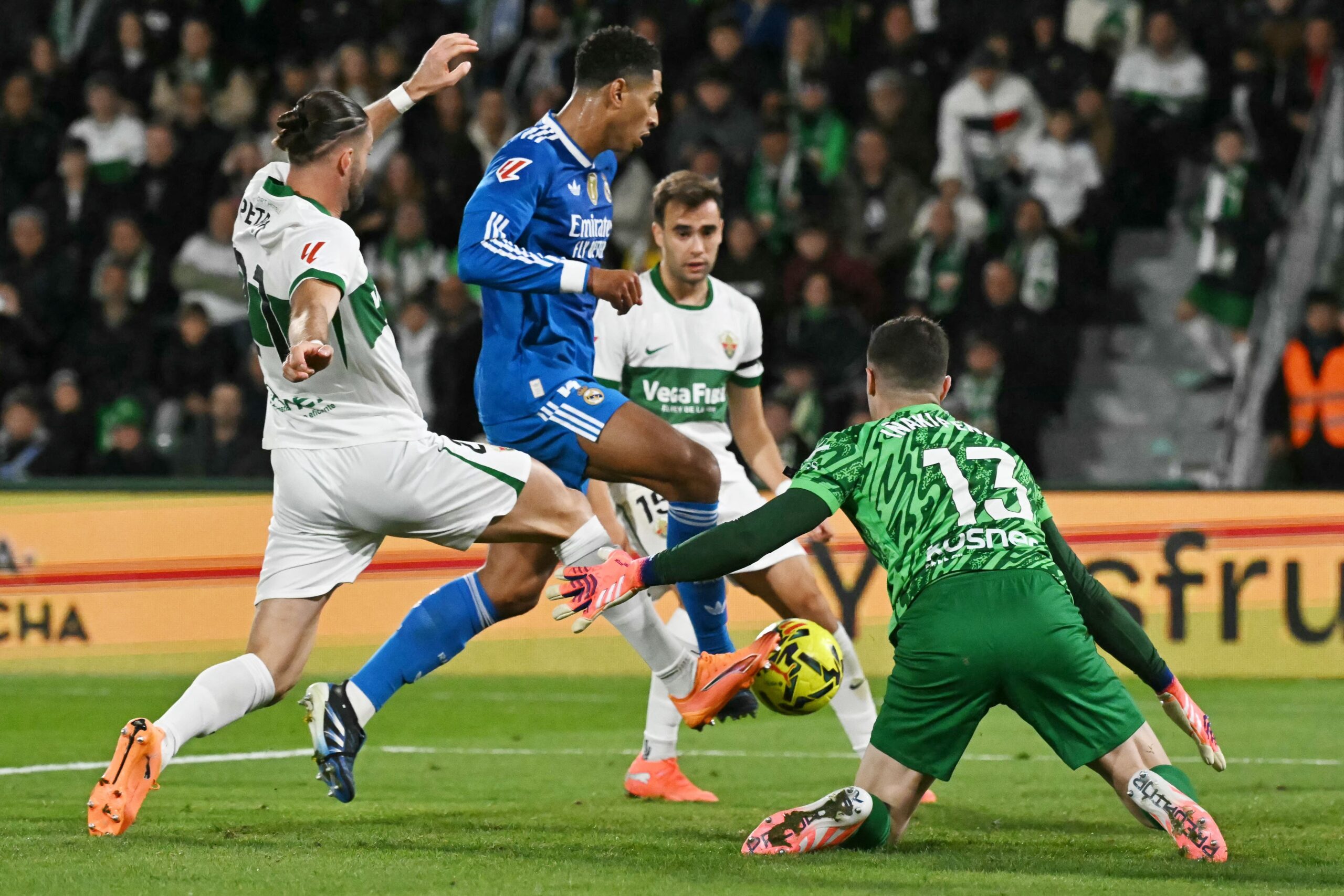 Elche indignado por el gol de Bellingham tras error arbitral en empate