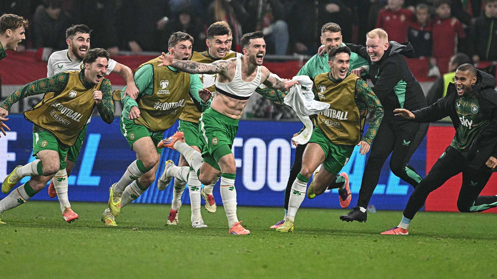 Exestrella de la Premier League ofende a Szoboszlai en celebración tras partido
