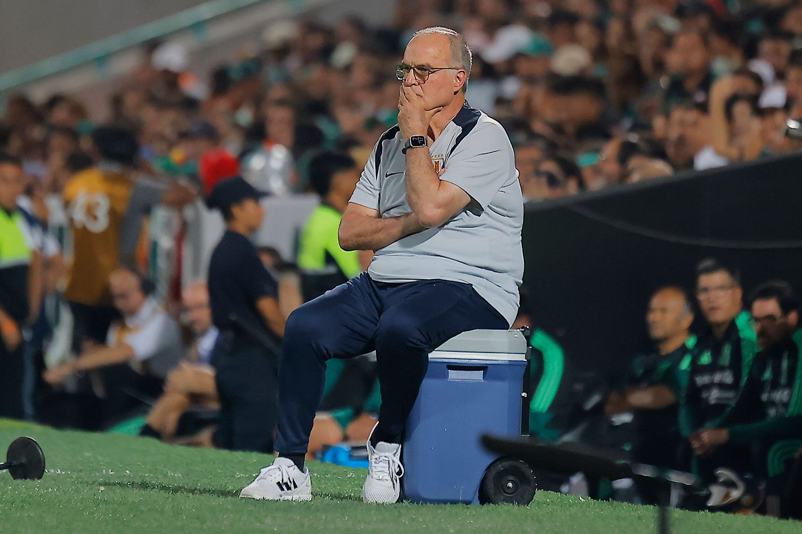 Bielsa desata tormenta: conferencia explosiva tras dura derrota ante EE. UU.