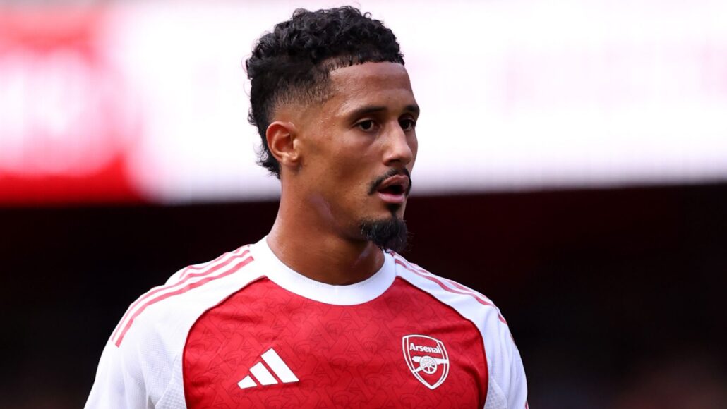 Saliba habla sobre el interés del Real Madrid pero se queda en el Arsenal