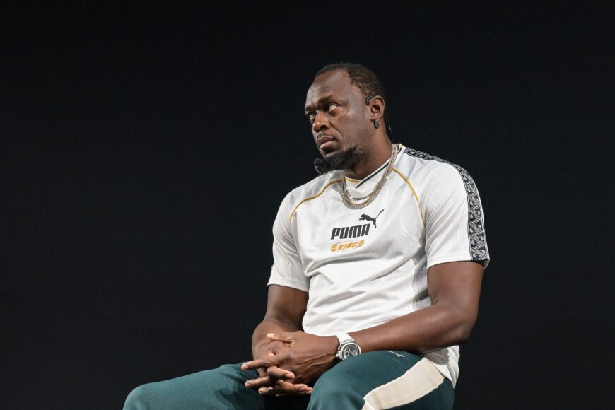Usain Bolt pide ayuda a Rio Ferdinand para solucionar problema en Man Utd