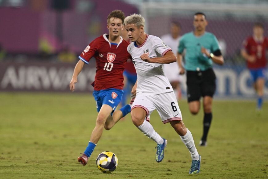 Mathis Albert anota gol decisivo y EE. UU. logra etapa perfecta en Mundial U17