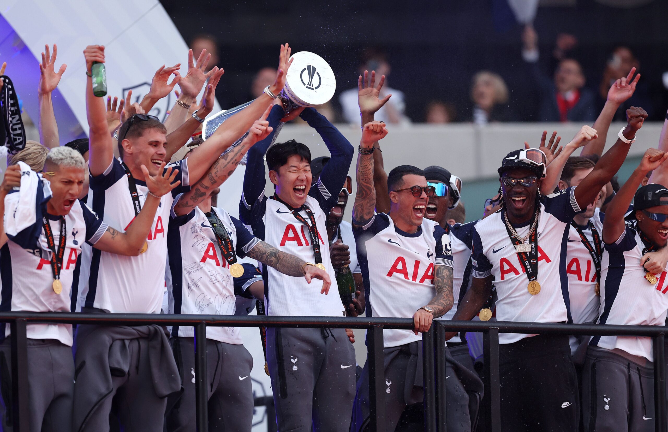 Son Heung-min regresa a Tottenham para emotiva reunión tras salida de verano