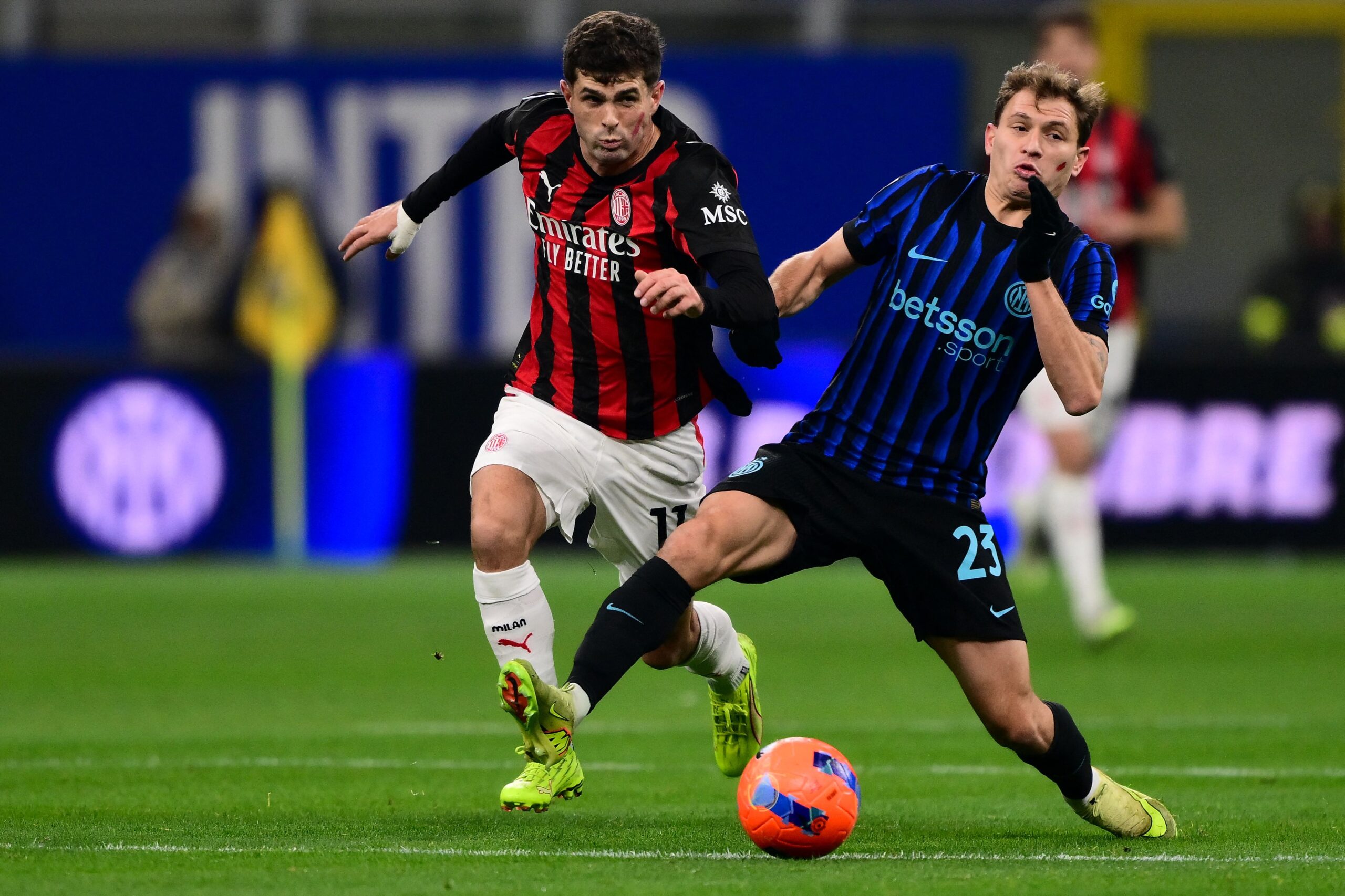 Pulisic brilla en el derbi: AC Milan vence a Inter con gol decisivo