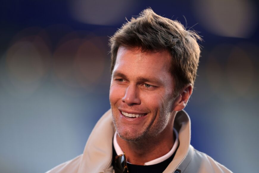Tom Brady asegura que su perro Junie es un clon de su mascota fallecida