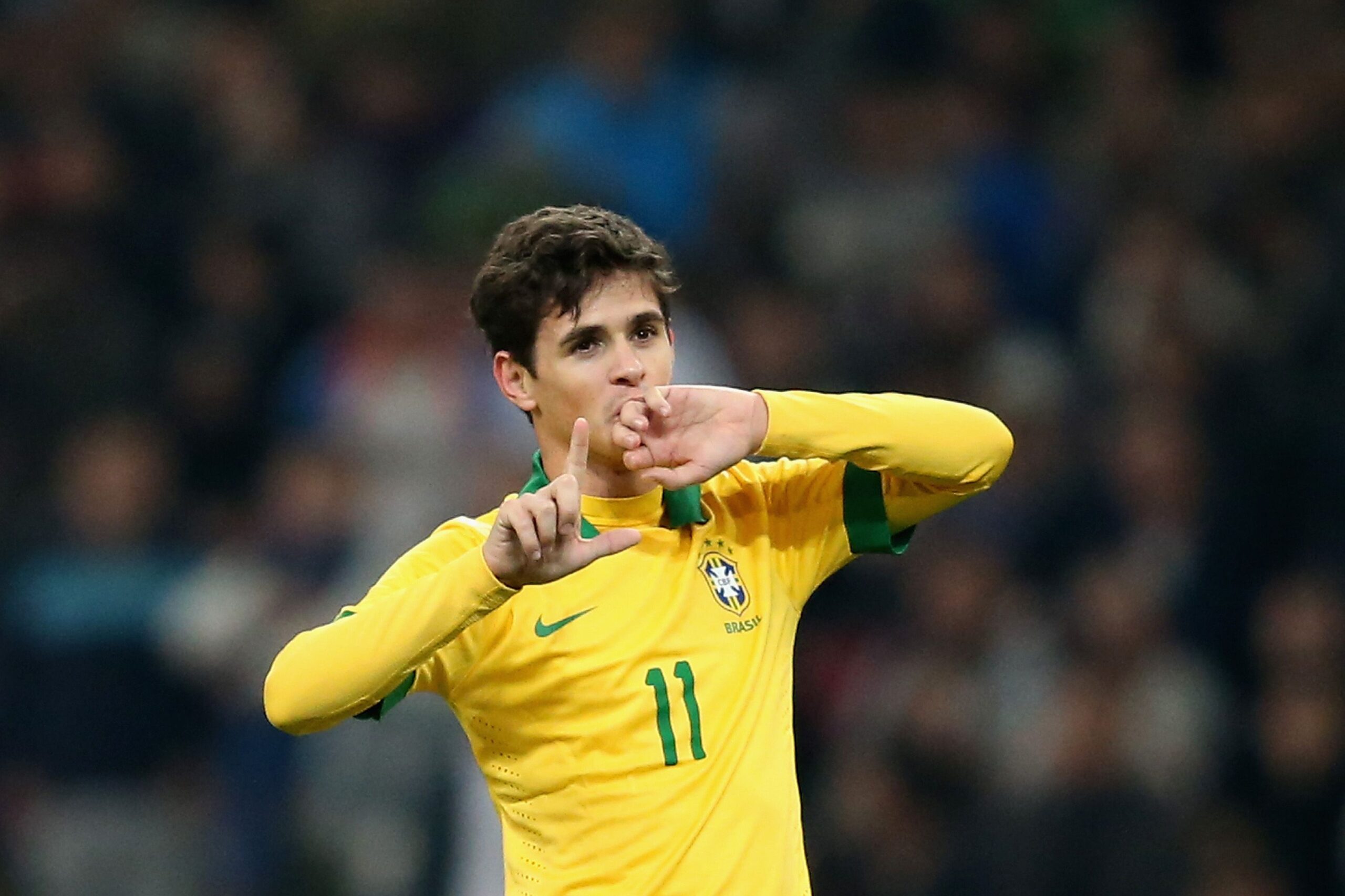 Oscar, exjugador del Chelsea, evalúa su retiro tras colapso y diagnóstico médico