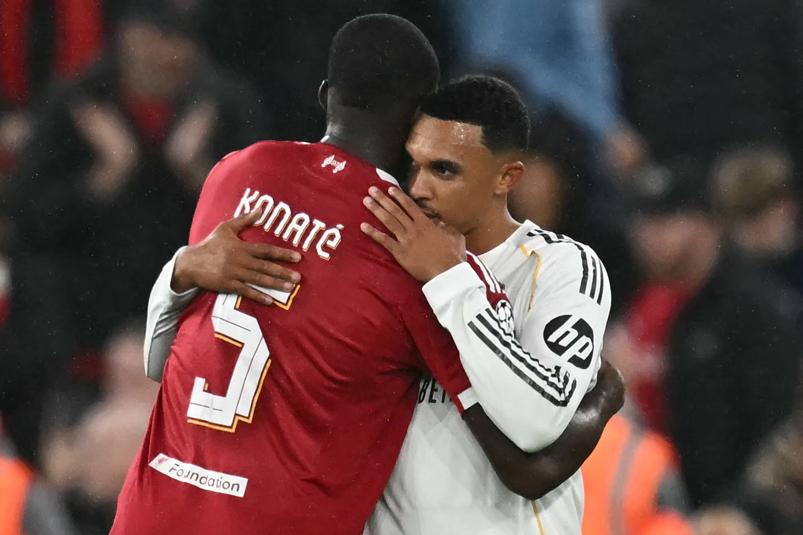 Estrella del Liverpool revela que Mbappé llama cada dos horas sobre Real Madrid
