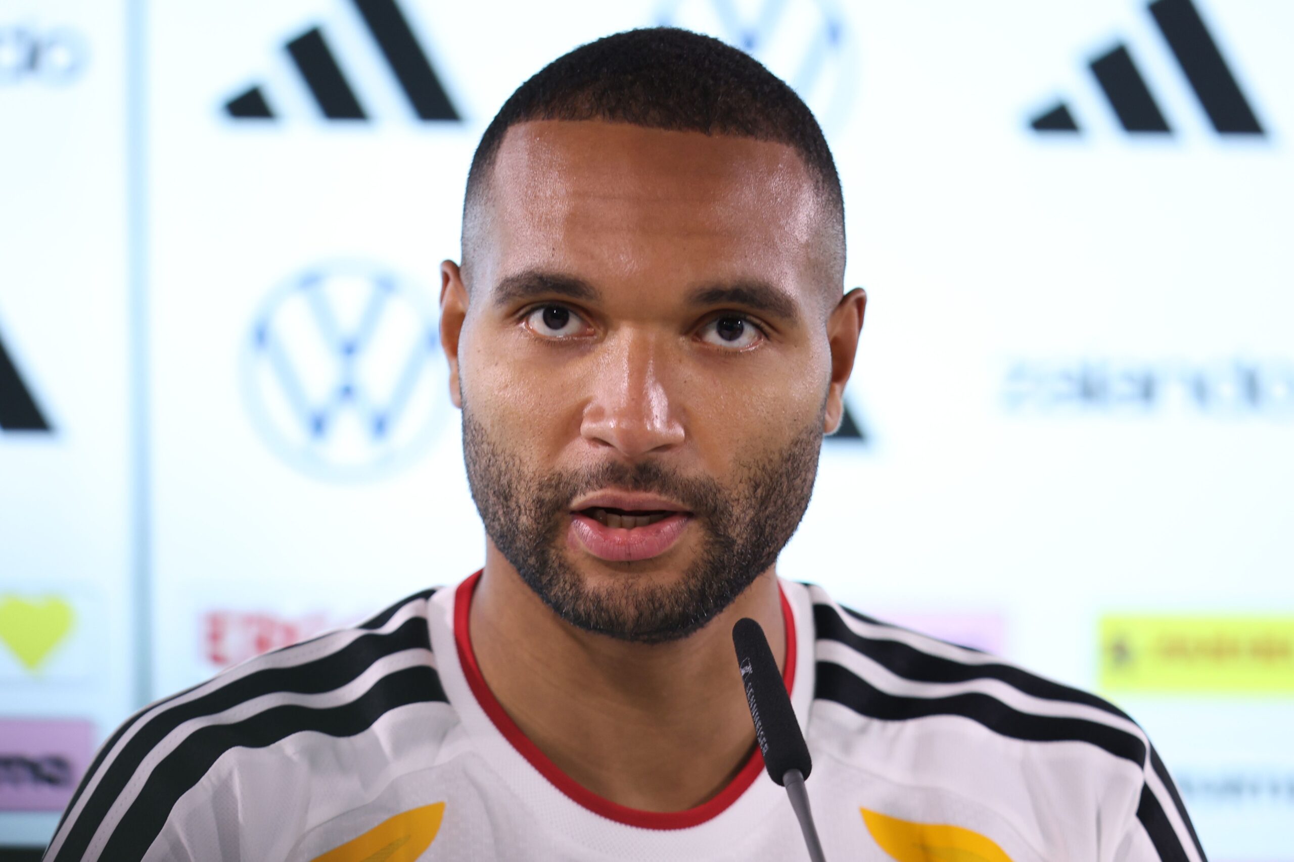 Consejos de Jonathan Tah a Nico Schlotterbeck sobre su futuro en Bayern Munich
