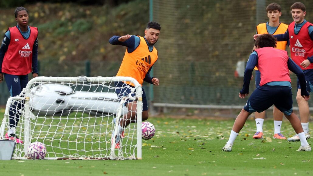 Mikel Arteta explica por qué Oxlade-Chamberlain entrena con Arsenal tras su salida