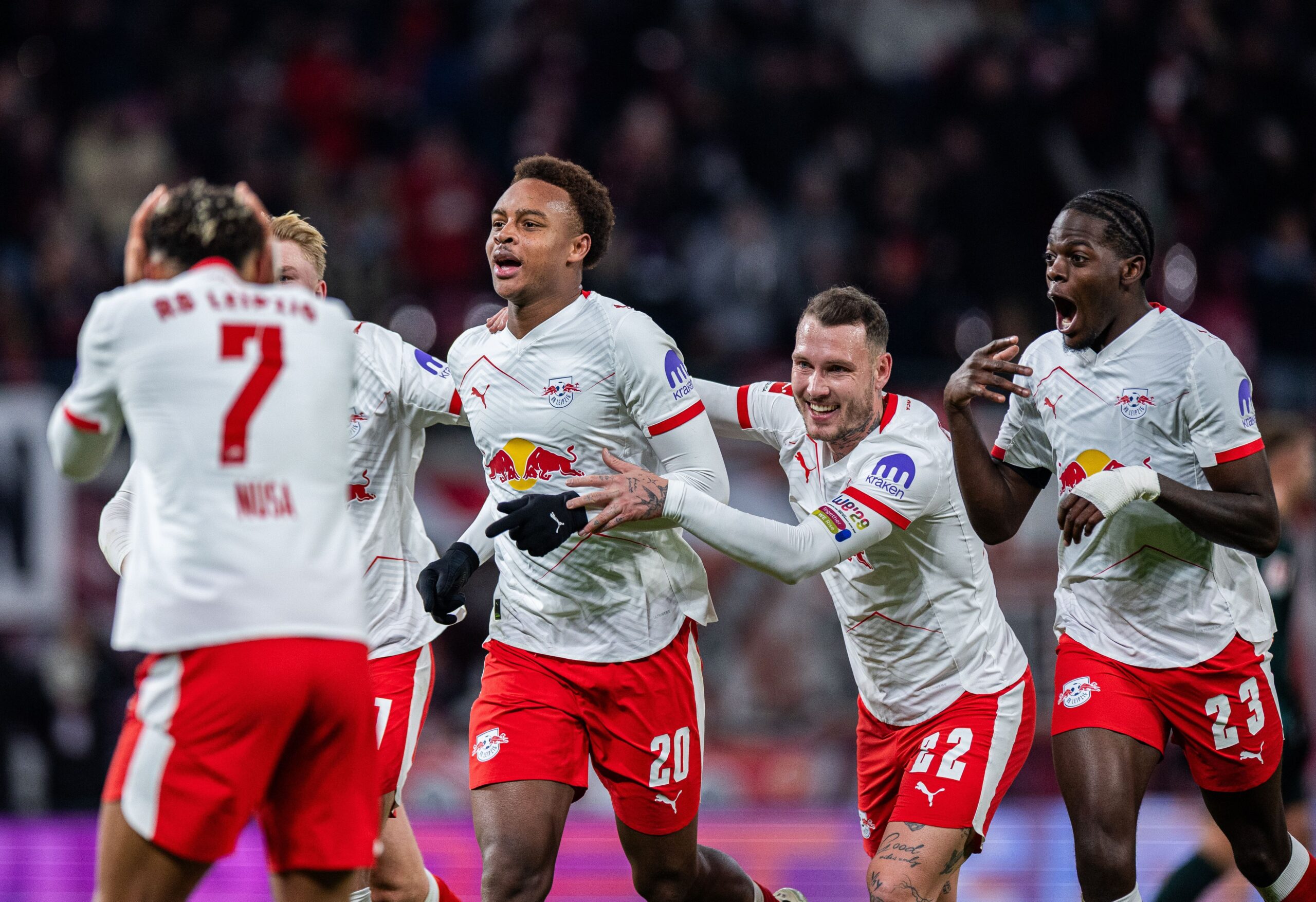 Chelsea y Man Utd quieren fichar estrella de Bundesliga, Leipzig pide alto precio