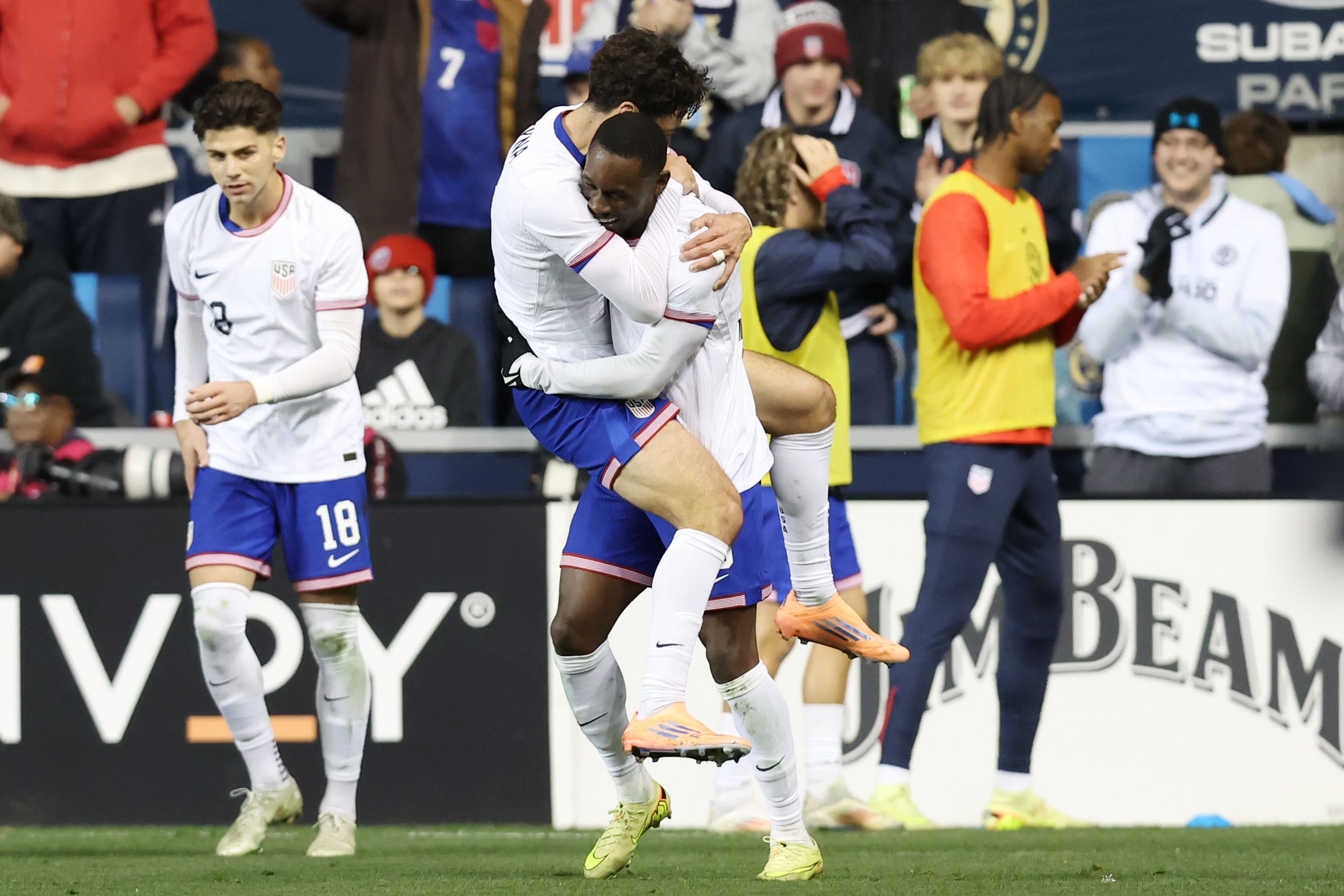 Folarin Balogun anota gol decisivo para USMNT tras jugada de Gio Reyna